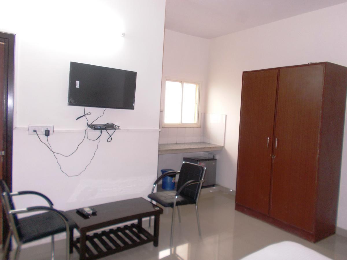 The Radiance Suites And Apartment New Delhi Exterior foto
