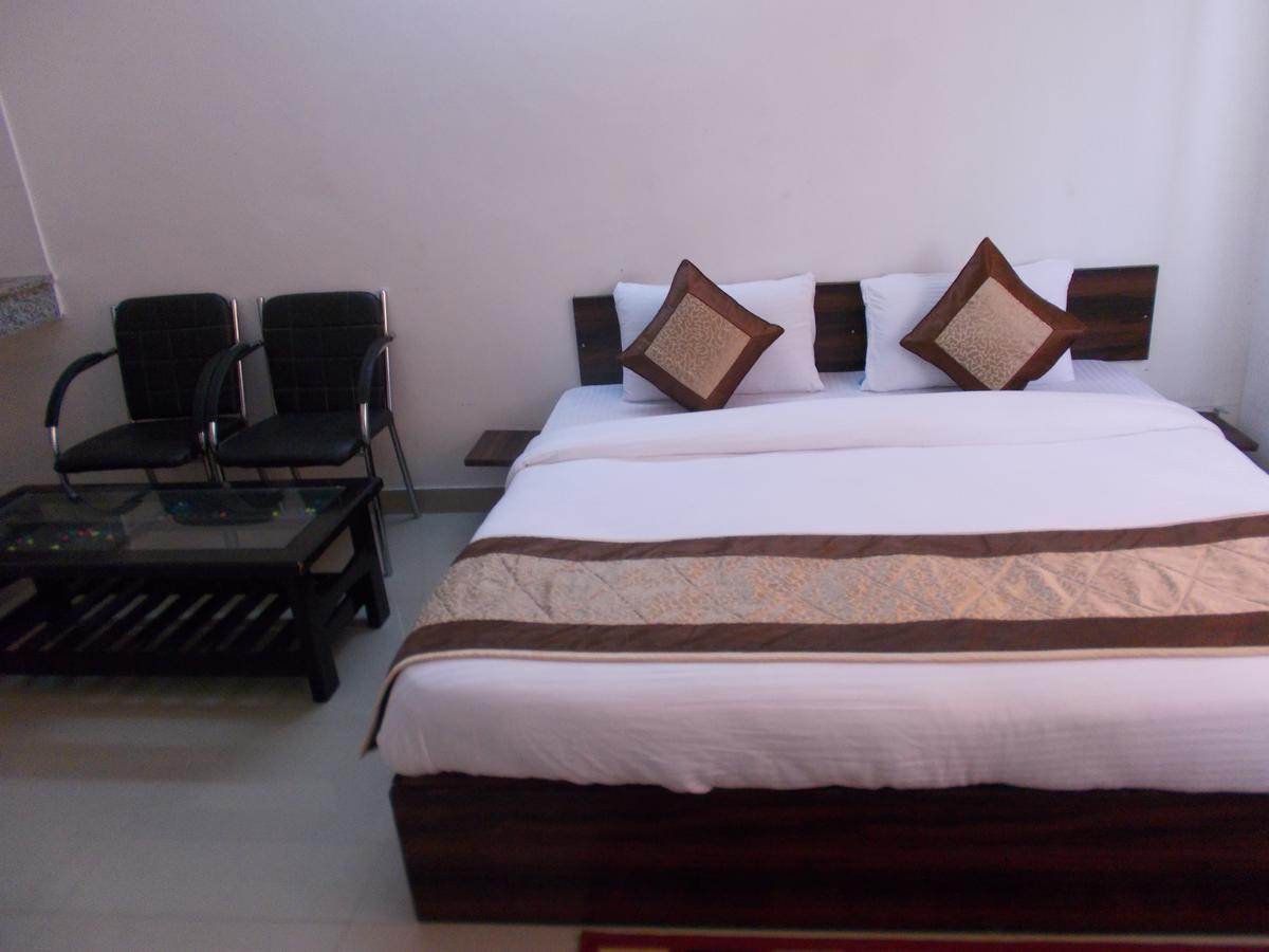 The Radiance Suites And Apartment New Delhi Exterior foto