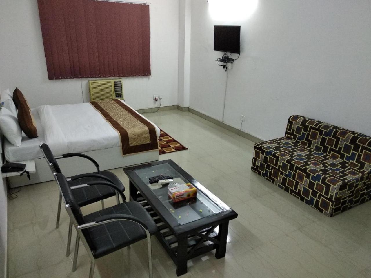 The Radiance Suites And Apartment New Delhi Exterior foto