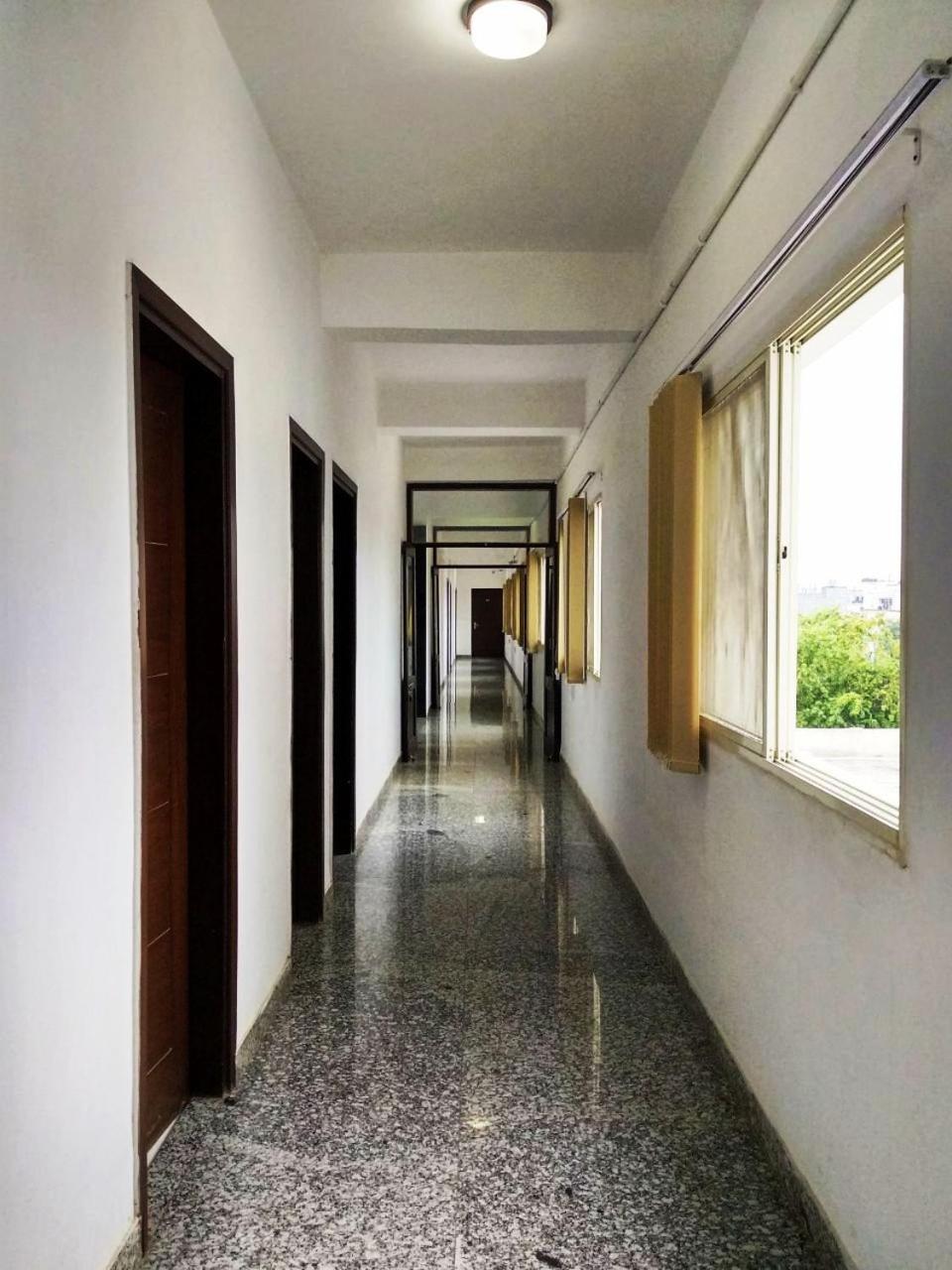 The Radiance Suites And Apartment New Delhi Exterior foto